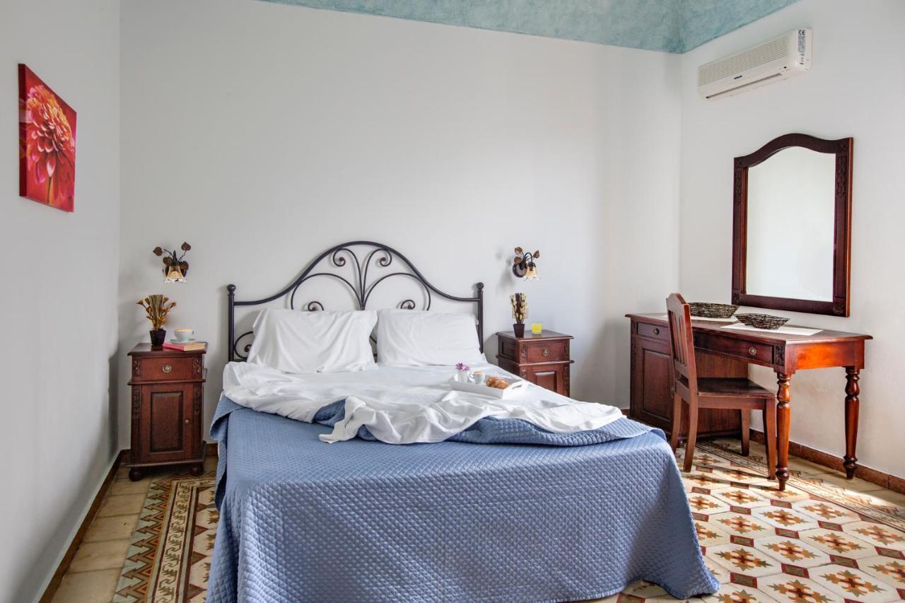 Cala Di Ponente Hotel