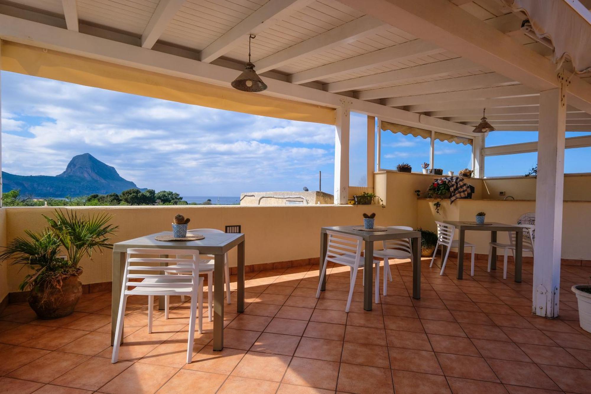 Cala Di Ponente Hotel