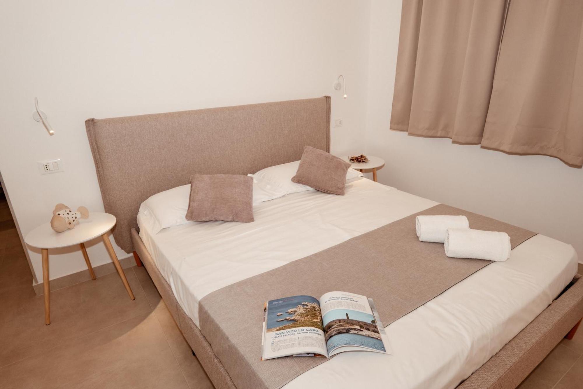 Hotel Cala Di Ponente 2*